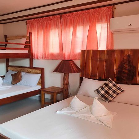 Summer Homes Beach Resort And Cottages Palawan Barton المظهر الخارجي الصورة