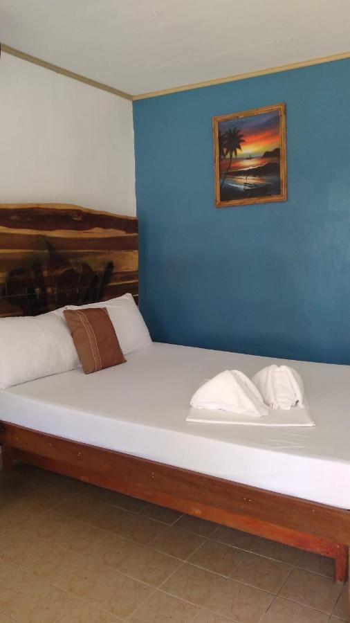 Summer Homes Beach Resort And Cottages Palawan Barton المظهر الخارجي الصورة