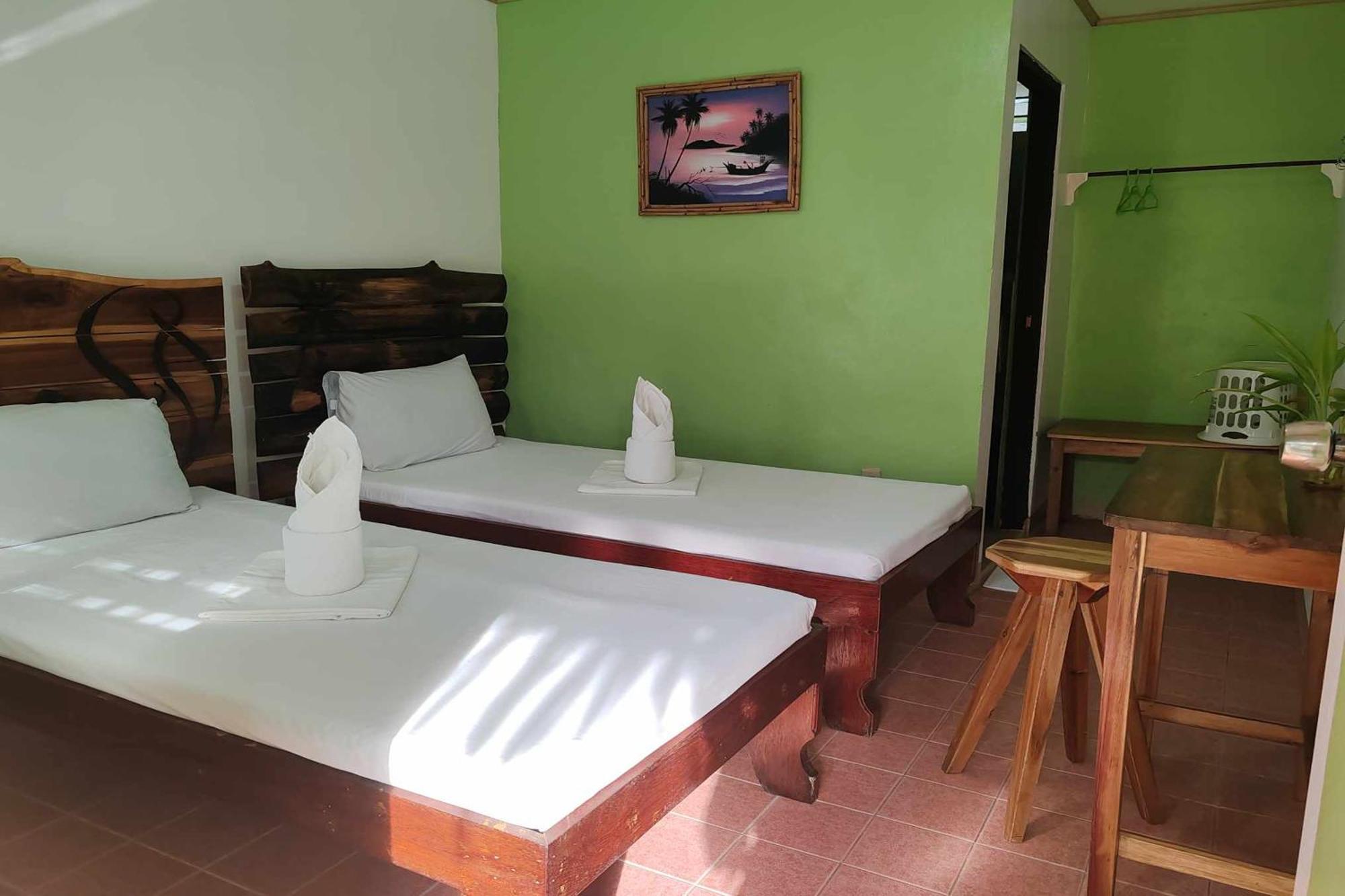 Summer Homes Beach Resort And Cottages Palawan Barton المظهر الخارجي الصورة